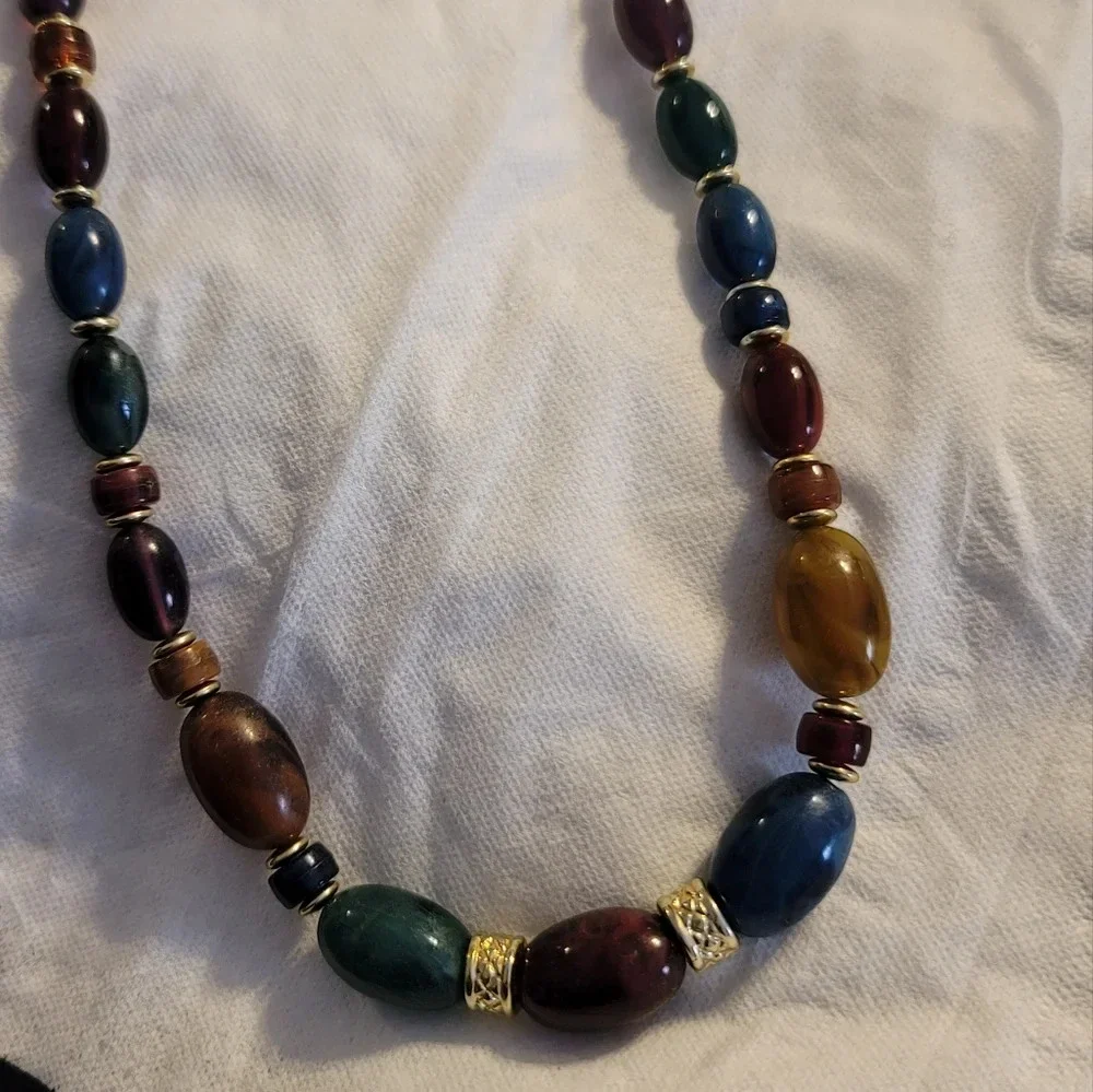 Pretty jewel tone necklace